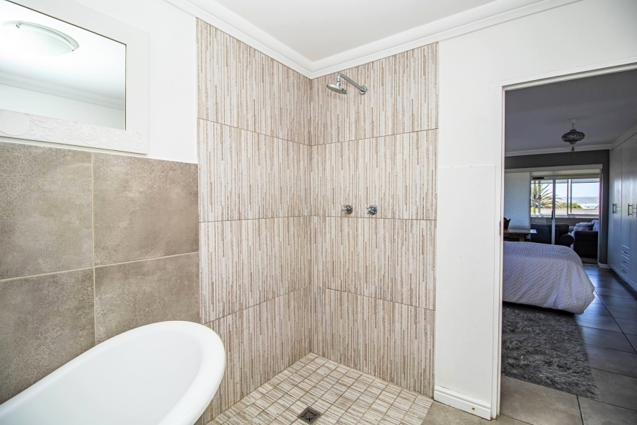 7 Bedroom Property for Sale in Stilbaai Wes Western Cape